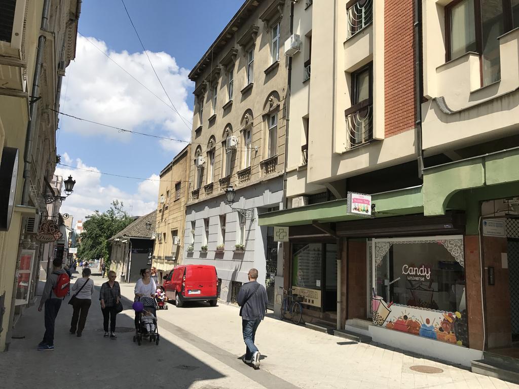 Filinhome Teleckog Novi Sad Bagian luar foto
